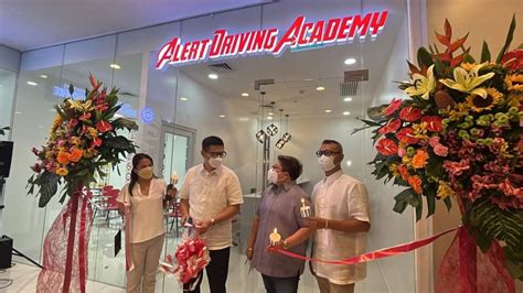 lto estancia contact number|New LTO branch opens in Estancia Mall .